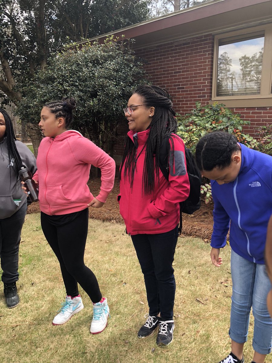 Google__Queen's tweet photo. Enjoying a “chilly” 5th Grade trip with my scholars and teammates! @Rockdale4_H #rockeagle #CornellU #flyyin5thgrade 🍀💨☀️😊 https://t.co/RuoscAOD4i