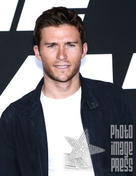 Happy Birthday Wishes going out to Scott Eastwood!   