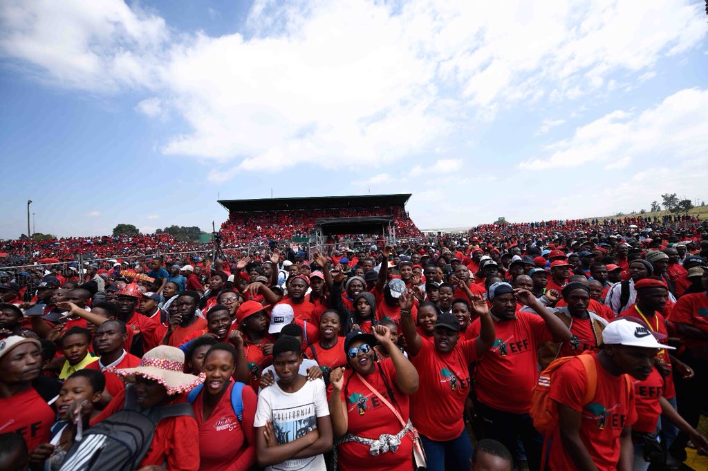 MbuyiseniNdlozi's tweet photo. Nye nye “EFF will die after Zuma”- desktop analysts can make you sleep  sometimes 💤 😵 dirtying twitter streets with lumpen opinion built out of myopic wishes, as opposed to on reality. If you were made by twitter, you will be unmade by twitter! Look at EFF two event later👇🏿 https://t.co/iFa68RIhsT