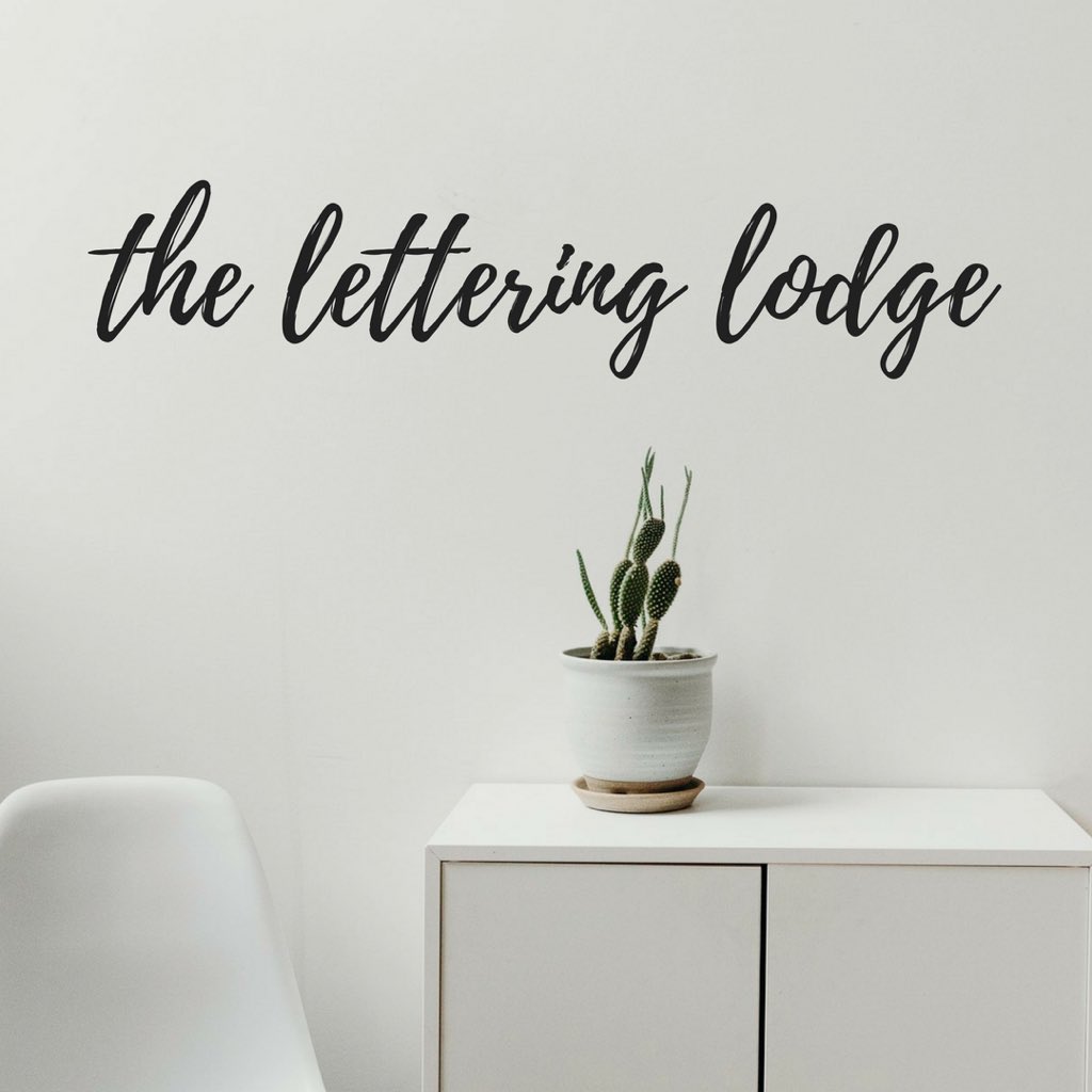 I am...a #handletterer, an #artist, a #blogger. 
I am...a wife, a sister, a #dogmom. 
I am...a coffee-addicted, pizza-loving, emoji-using rockstar!

Get #handlettering tips and freebies below!
theletteringlodge.com