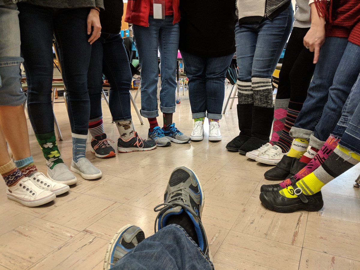 ksullymic's tweet photo. Rockin our socks for #worlddownsyndromeday2018 #gominoa @mrstkeyes @mcizenski1 ❤️❤️❤️❤️❤️❤️❤️❤️❤️❤️❤️❤️ https://t.co/z3SuHiscpV
