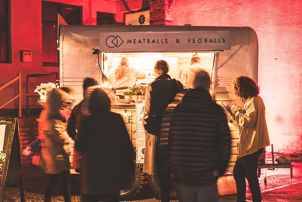 peddlermkt's tweet photo. The Ball Box are bringing their bangin' balls back to @peddlerMKT ... think Chicken Katsu Curry Balls &amp; Wild Mushroom Arancini Balls... PEDDLER 6/7 April >>> https://t.co/xD5RCqzsiT @92BurtonRd #sheffield @theballbox #streetfood https://t.co/XbZLUzB41x