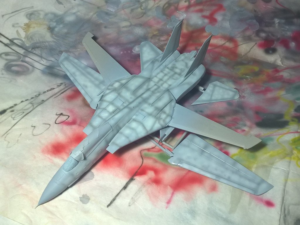Nikos_Fazos's tweet image. #Painting in progress. #Primer &amp;amp; #preshading . #Hasegawa #f14 #tomcat #72scale