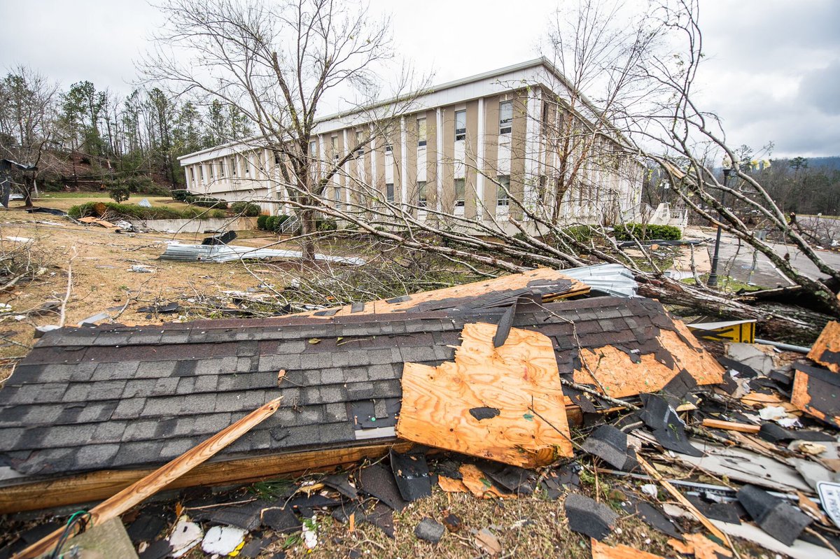 WKUIFC's tweet image. For every RT, we will donate .10 cents to the tragedy at Jacksonville State University. We stand and support JSU and understand what you all are going through. Our thoughts and prayers are with you all. Stay strong! #JSUStrong