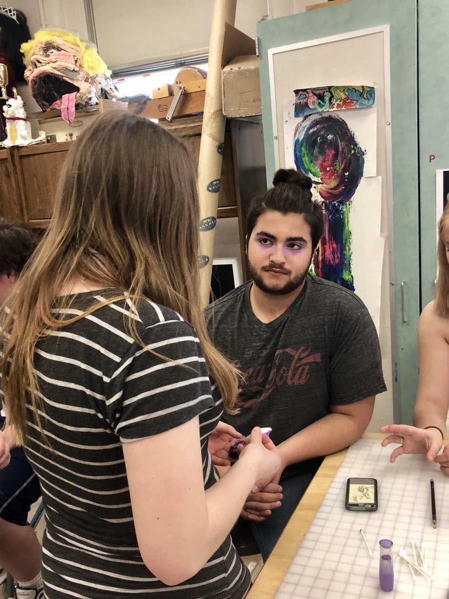 boisehighlights's tweet photo. Getting fierce at “Makeup fit for a Queen!” @boisehighbraves @boisehighleadership @therealmrstetrick #boisehighsummit2018 #boisehighschool #socisljustice https://t.co/Bu1Sr0D733