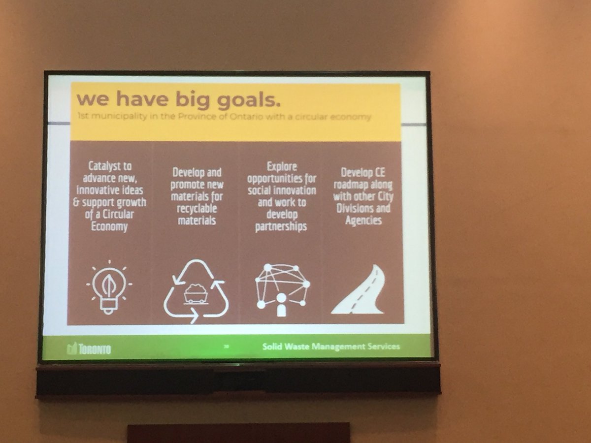 Thank you <a href="/TorontoComms/">TorontoComms</a> for your leadership in trying to become zero waste. Let’s do it! Less to landfill, more to recycling and less waste in general! <a href="/EEBConservation/">EEB Conservation</a>