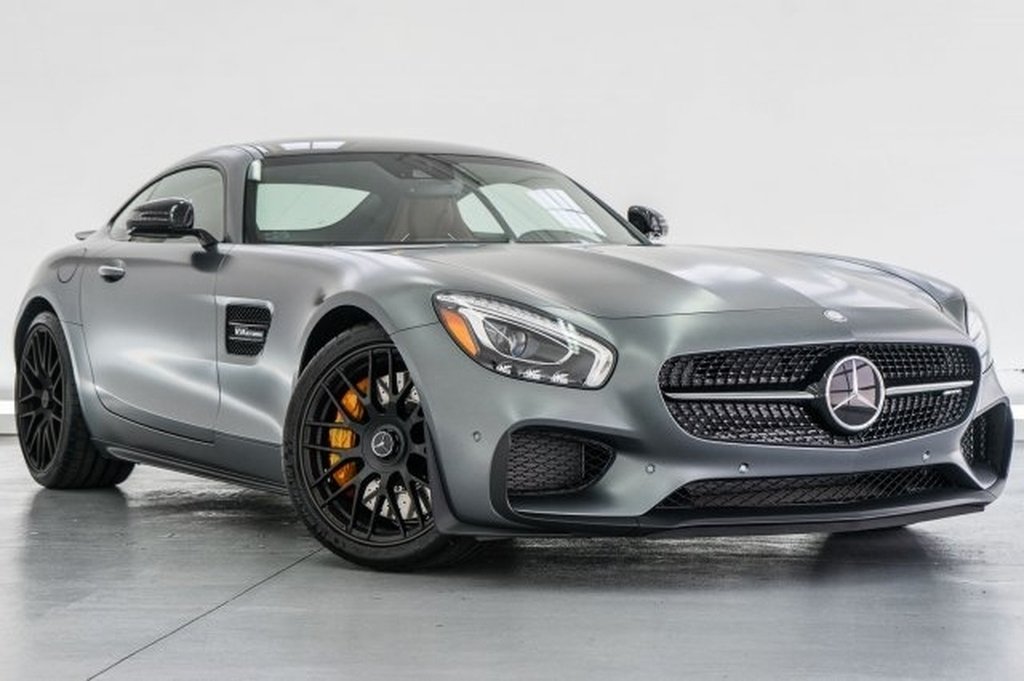 _________beast's tweet image. In matte paint with custom black wheels and yellow brake calipers, this Mercedes-AMG GT S couldn&apos;t look better! 📷: AMG Addict Jessika Sterling from Ireland 
#AMGAddict #MercedesAMG #AMG #GTR #DrivingPerformance #Power #Passion #Mercedes #AMG🔥 #Luxury #CarsofInstagram #InstaC…