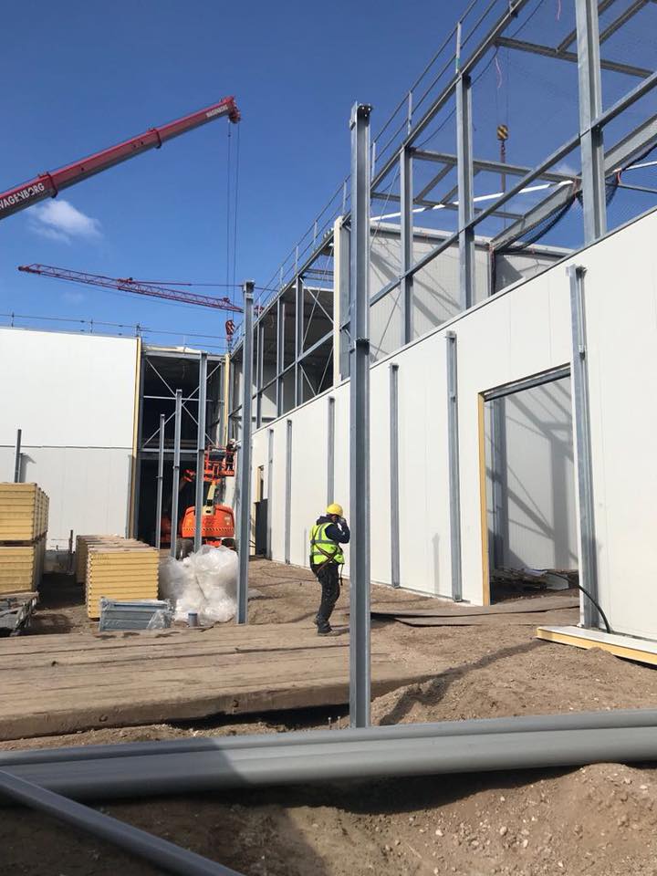 1e paal voor het project van de nieuwbouw van 11 waterwoningen #Deventer, waarvoor het team van <a href="/nijhofbroekland/">nijhofbroekland</a> het #installatiewerk doet ism @haafkes bouwt #Nijhof #broekland