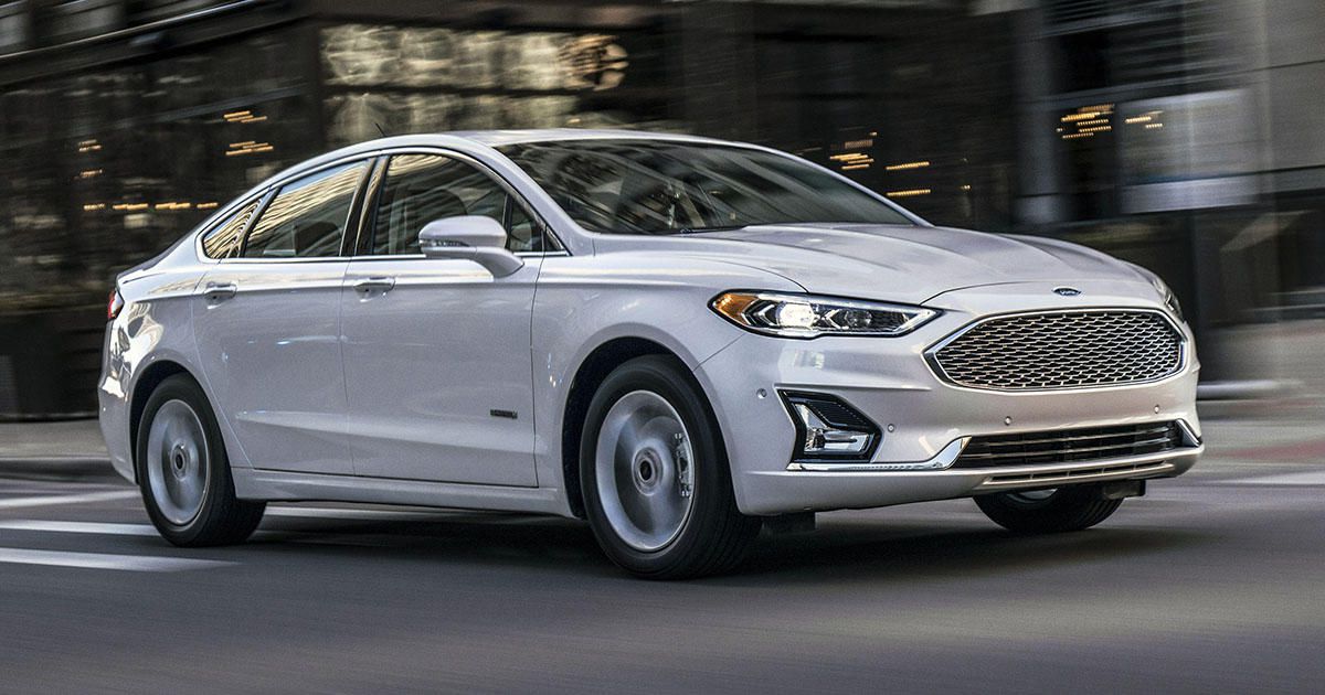 techupdates07's tweet image. 2019 Ford Fusion gets tech improvements, longer EV range - Roadshow cnet.com/roadshow/pictu…