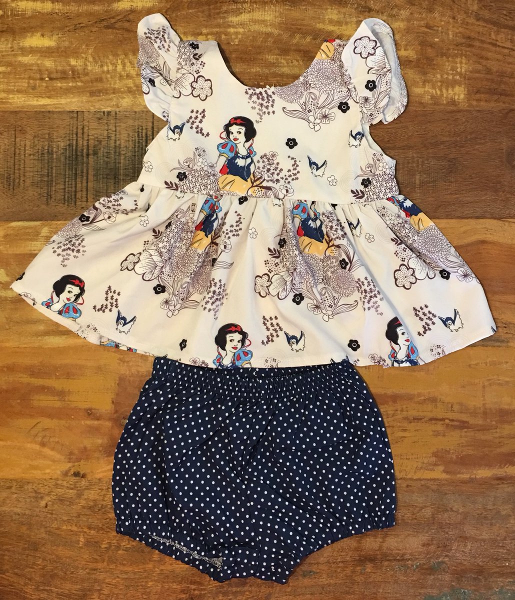 PrincessPerfec_'s tweet photo. 🎀2- piece Snow White outfit🎀.                           Sizes available                                •(2) 12 month•(2) 18 month             •(2) 24 month•(2) 3t              https://t.co/QBVsRHcsnh https://t.co/io6HbwKdFY