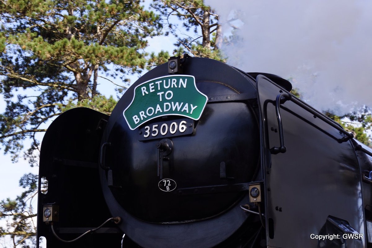 BBC Midlands Today carried a brilliant report from #Broadway about the return of passenger services to the village. You can see here: 
ow.ly/BuIf30j5muY 
.
#ReturnToBroadway #Cotswolds #Heritagerailway 
#Volunteers