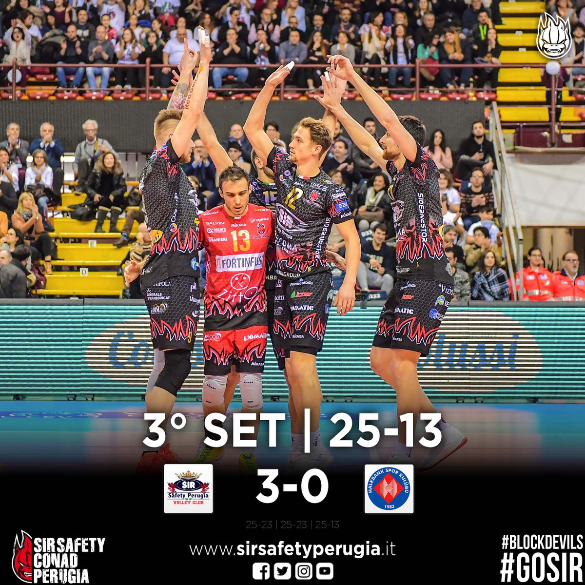 SIRVolleyPG's tweet image. Vittoria netta per Perugia che vince il terzo set 25-13 e vola ai playoff 6 dove affronterà i russi Lokomotiv Novosibirsk #3SET #PerugiaAnkara #CLVolleyM #GoSir #BlockDevils #RCD #ORAèADESSO