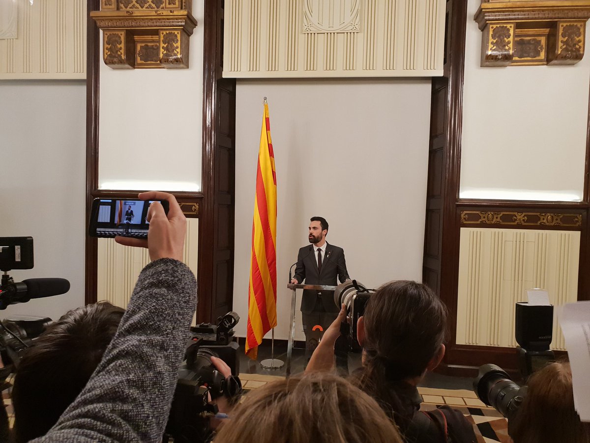 .<a href="/rogertorrent/">Roger Torrent i Ramió 🎗</a> propone a <a href="/jorditurull/">Jordi Turull i Negre</a> como candidato para el pleno de investidura mañana a las 17:00 <a href="/telediario_tve/">Telediarios de TVE</a> <a href="/24h_tve/">24h</a> <a href="/linformatiu_tve/">L’Informatiu</a>