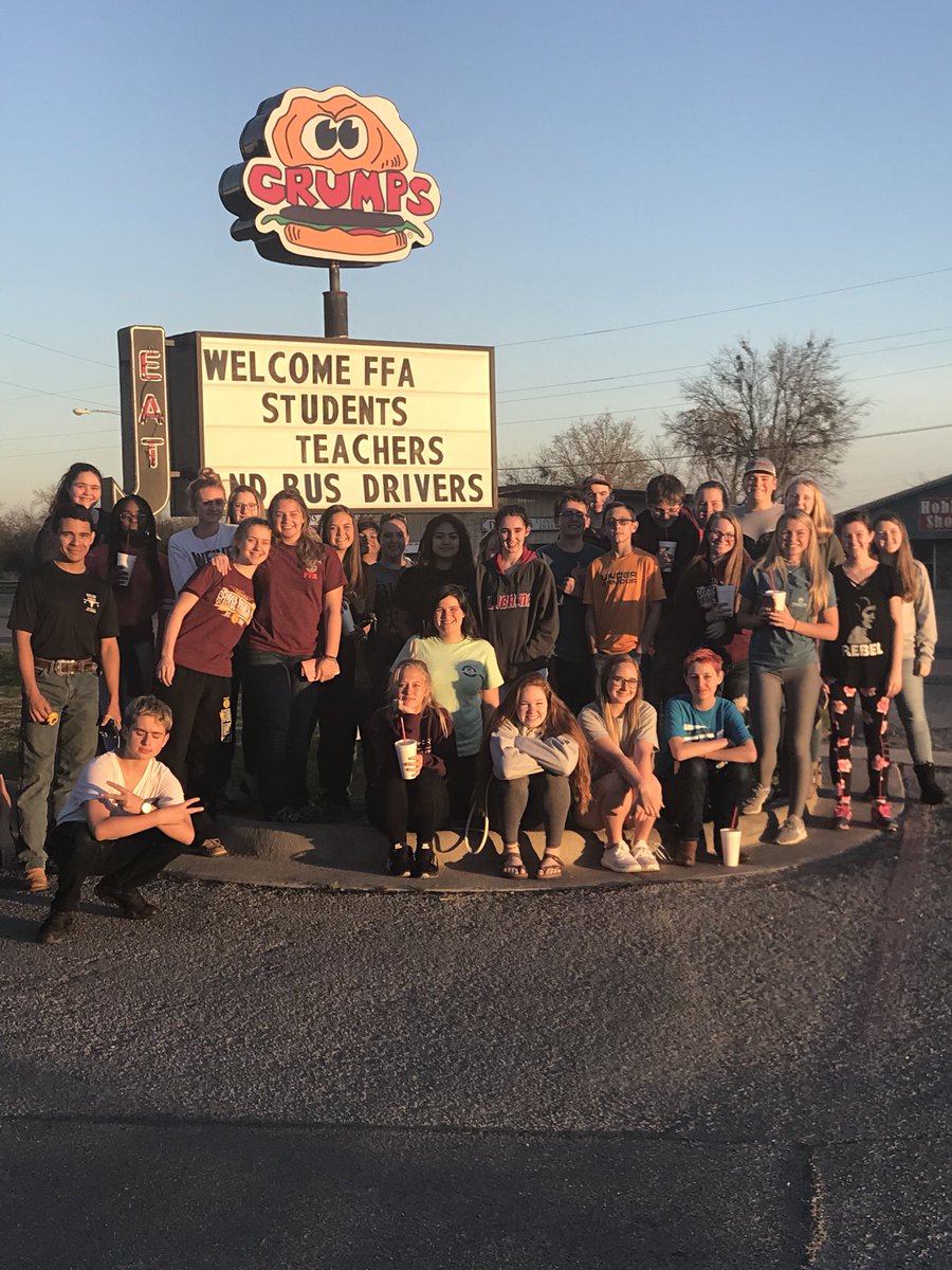 Yummy dinner at <a href="/GrumpsBurger/">Grumps Burgers</a> in Stephenville tonight! Thanks for having us!! 🍔🥙🥜<a href="/GeorgeRanchFFA/">George Ranch FFA</a> <a href="/GRHSNews/">George Ranch HS News</a> <a href="/LamarCISDCTE/">Lamar CISD CTE</a>