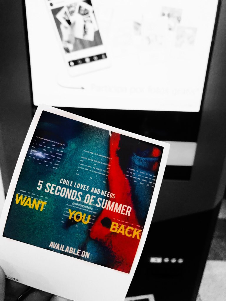 cardiganprose's tweet photo. Better late than never, here is my promotion to #WantYouBack in Chile through the streets of Vina del Mar. Practically paste flyers on the floors. select the best photos I can take ... DO NOT FORGET TO BUY AND PLAY I LOVE YOU AGAIN IN SPOTIFY AND MORE! โก @5SOS @HiOrHeyRecords https://t.co/7fSE4scL4G