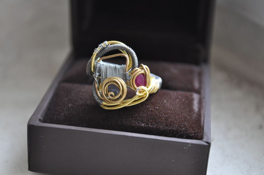 Rawvolutionjwls's tweet image. This size 6 ring features natural Tanzanite and Ruby facets. My client is a DJ and asked me to make the ring in the shape of a music note and include her daughters birth stones! I love the amazing ideas clients come up with &amp;lt;3 So inspiring