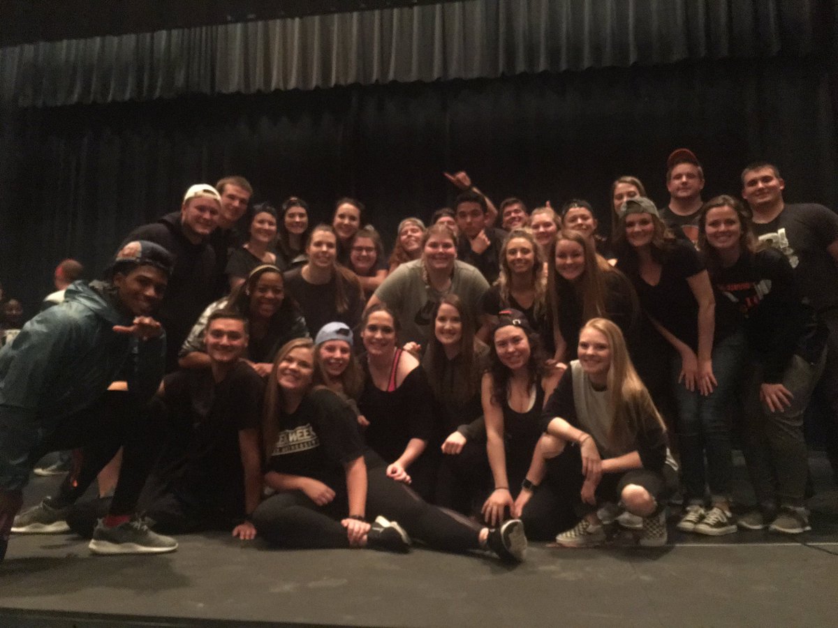 ken_stelt's tweet photo. Congrats team #alphadeltazeta IM SO PROUD OF YOU! ❤️💚 big shout out to @BeckerKenzie you led with incredible passion and drive https://t.co/L2Gp1hEPuQ