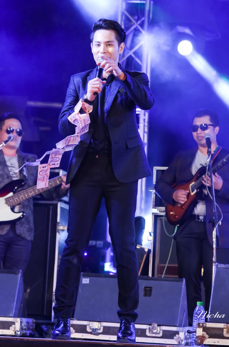 Nicha604's tweet photo. แหนะๆ ส่องอารายยพี่กัส
#BlindMusicFestival #ไม่ทิ้งใครไว้ข้างหลังรวมพลังสู่อาเซียน
#โฟกัสaf12 #ทีมโฟกัส #af12 #SUPPORTFocus #focus_af12 https://t.co/1mkSfdoKYb
