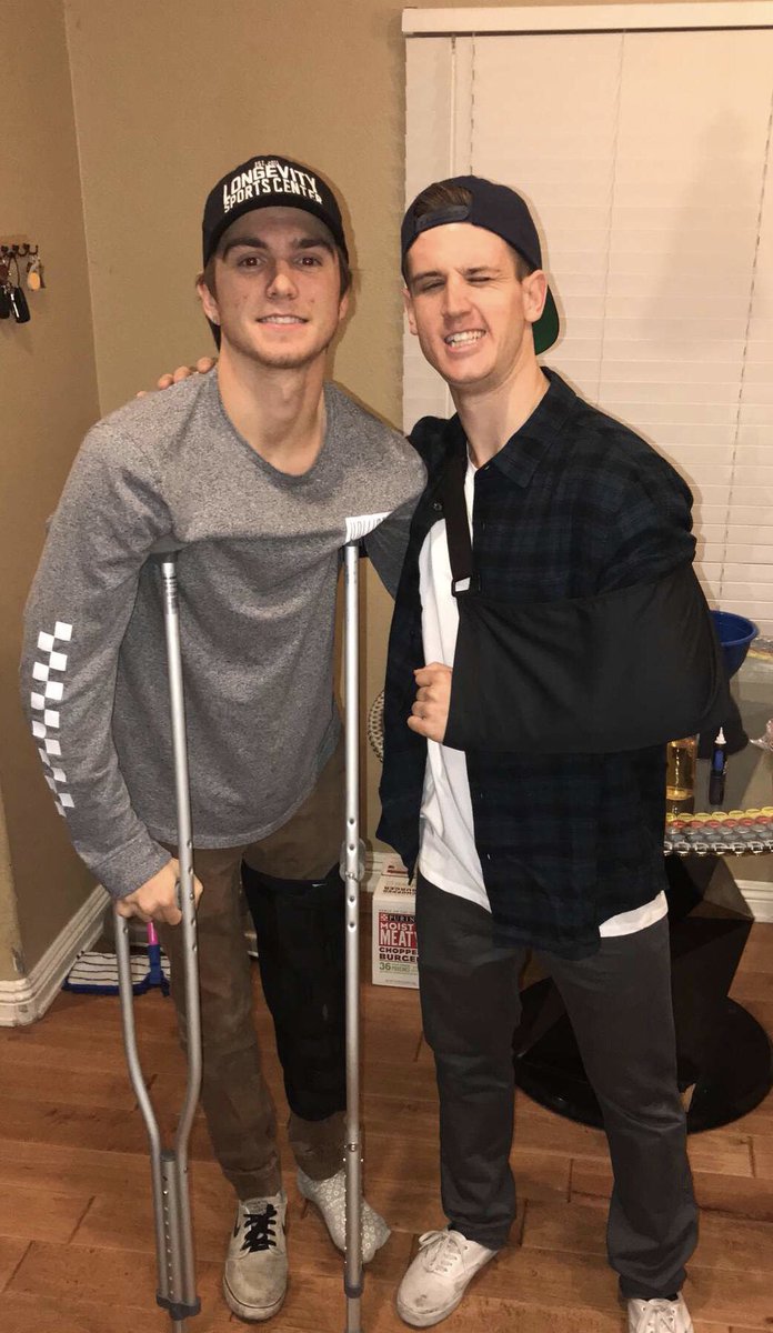 fitchwalker's tweet image. Tb to the broken days. Hope that knees feeling better bro @a_quirt2