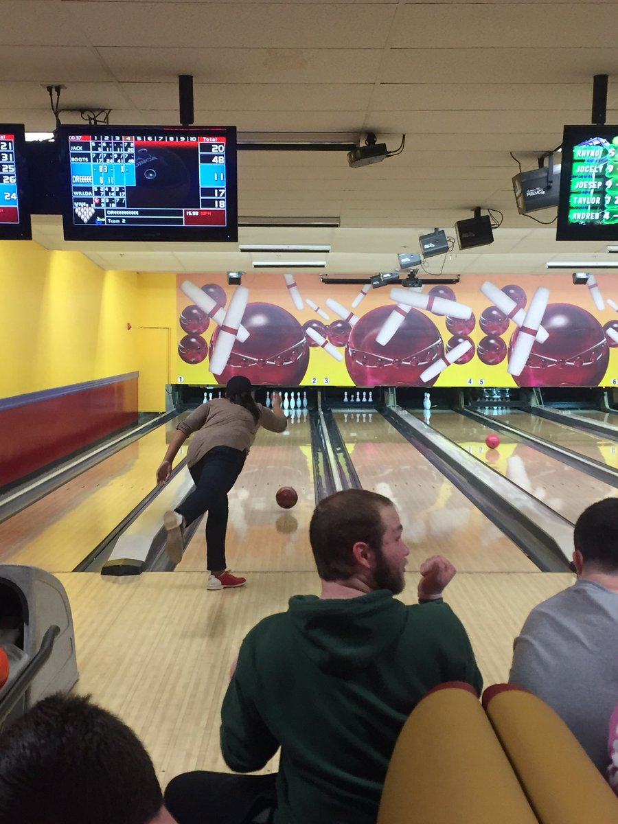 pelnichols's tweet photo. It’s a good thing the weather held off until after our excursion was over — we have a Faculty/Staff-Student Bowling Tourney to get ready for on Thurs. 4/12!  (And if you’d like to sign up, contact Kristina.murphy@nichols.edu). https://t.co/Sg2zdtBSNQ