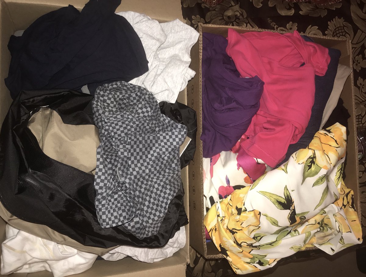 GMHSSCouncil's tweet photo. Do some Spring cleaning &amp; donate those clothes you haven’t worn in years to “Garner Gives”. Donated items such as clothes , food , or toiletries can be dropped off in student services until Friday March 23rd @ 2:20 pm ‼️‼️‼️‼️‼️‼️#GarnerGivesBack https://t.co/HEclhUEYLR