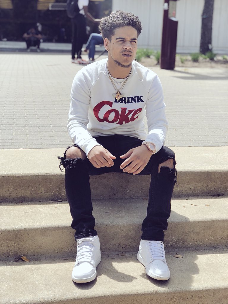 MikeGobert9's tweet photo. FreeBandJunkie™️ https://t.co/fMIFkQxH2w