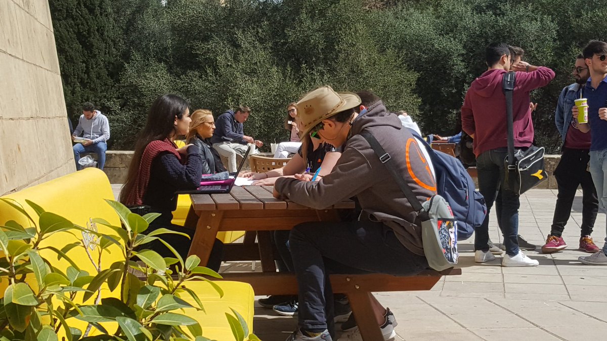 CarolineEDay's tweet image. Two great days visiting @uniofmalta. Interviews with students and staff about current trends in migration. Such interesting opinions and observations #qualitativemethods #FieldworkisFun @PortsmouthGeog