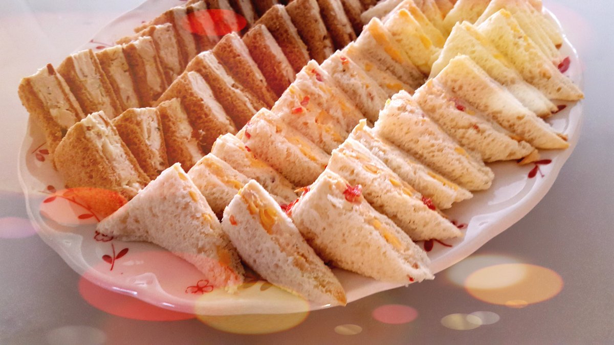 KimberlyMcConvl's tweet image. Made lil sammiches for special bookclub #bbce tonight w/ @SimplyIDo author of LOST SOULS Cafe.   Great read!