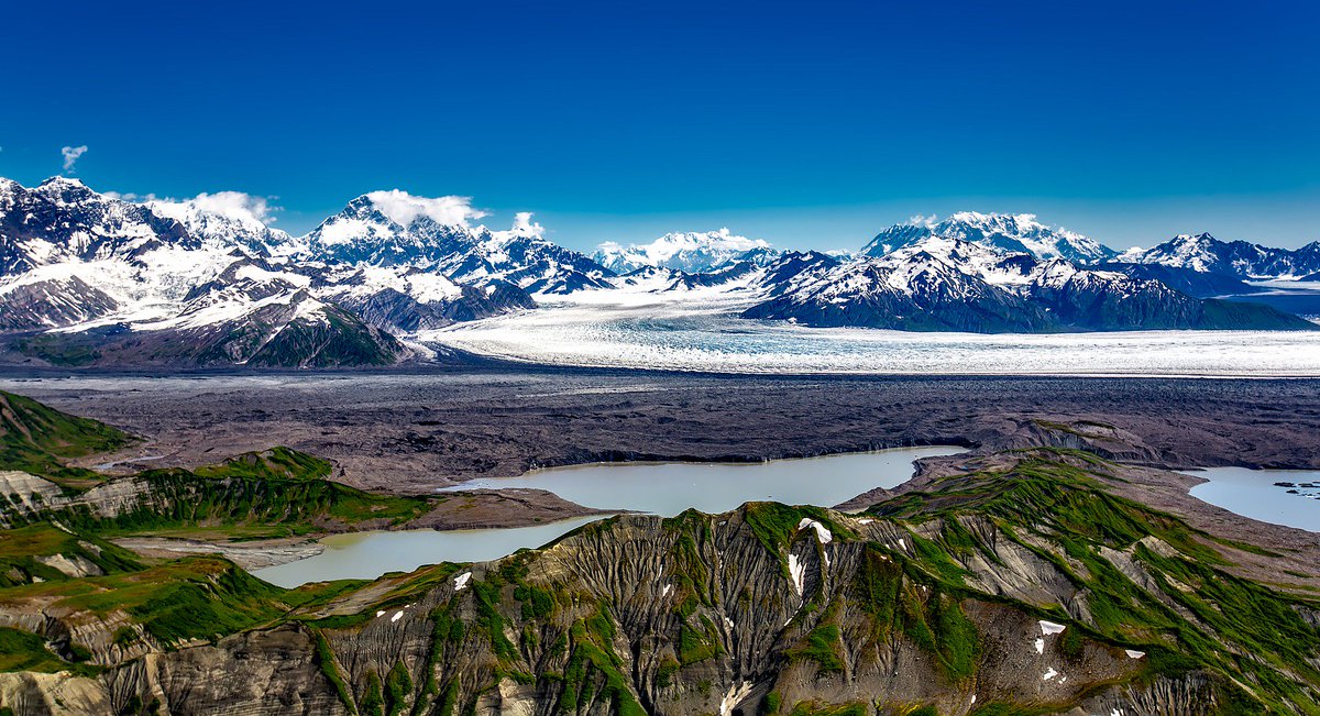 AKCruiseExperts's tweet photo. Virgin forests blanket the hills and massive #glaciers inch toward the sea in #Alaska. Embark on an unforgettable #Alaskan journey with @OceaniaCruises this year: https://t.co/piMZWdtGBn #travel #luxury #luxurytravel #cruise https://t.co/W3ujmPohIH