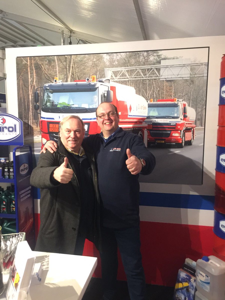 Dag 1 van de #Bouw en #Agri vakdagen zit er op! Een mooie en drukke avond! Het was top!!
@EurolBV bedankt voor de ondersteuning! Iedereen bedankt voor bezoek aan onze stand!! We zien weer uit naar morgen! Hopelijk weer zo’n succes!! #BAV #EDE