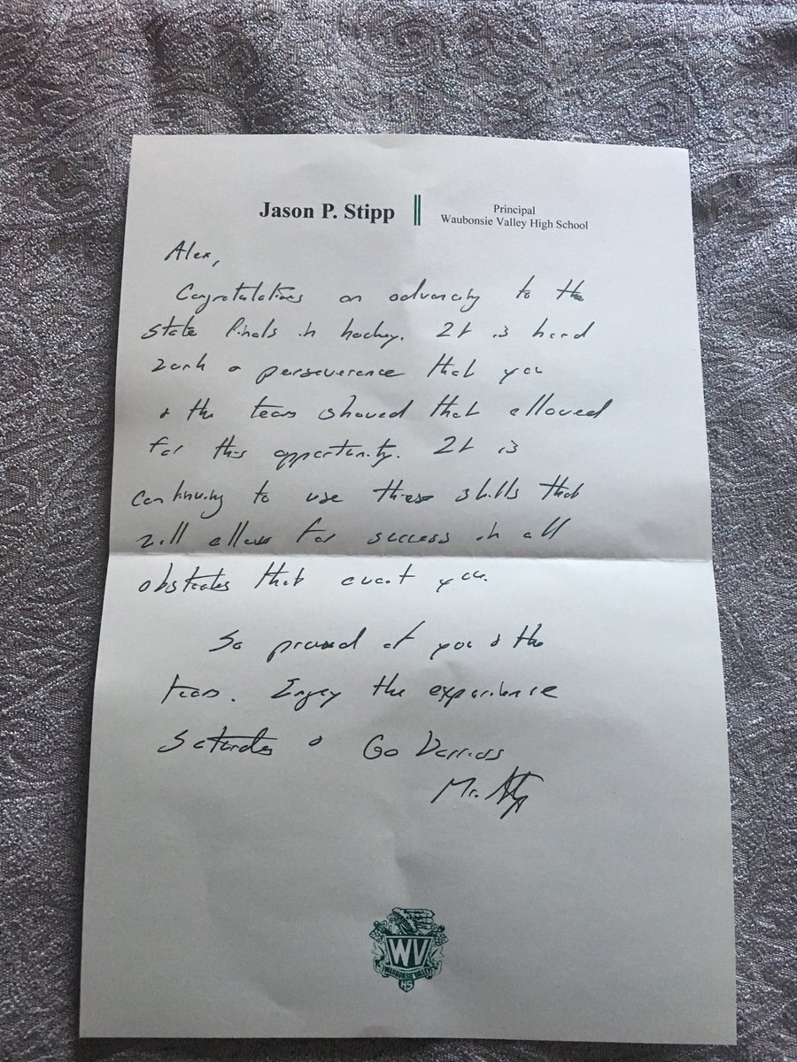 SarahBLee's tweet photo. Thanks for taking the time Mr Stipp! #coolprincipal #SnailMailRules #PersonalNotesAreClassy https://t.co/D0Ew560gHP