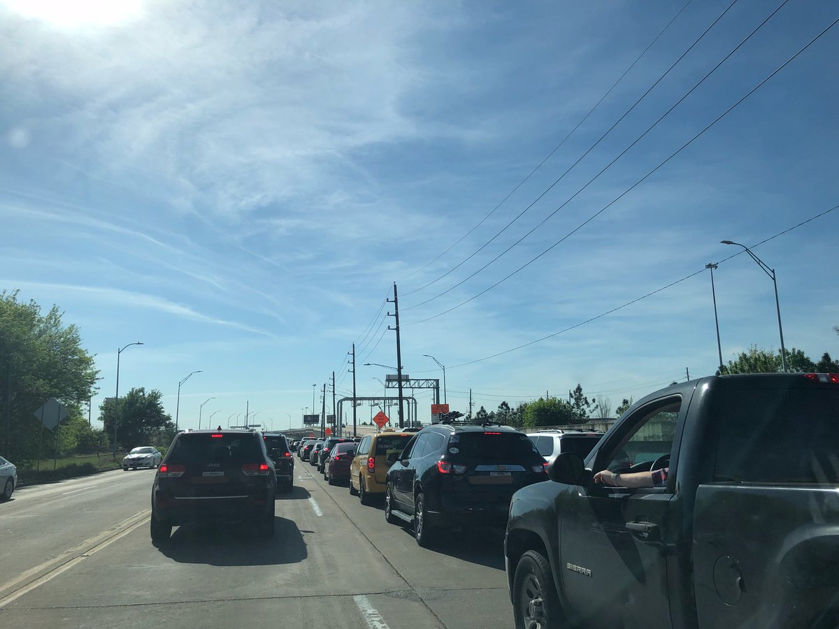 pcsforme's tweet image. The Raspberry Pi 3 Model B+ is here! Here was the line of cars waiting to get one. #RaspberryPi #Pi3Plus