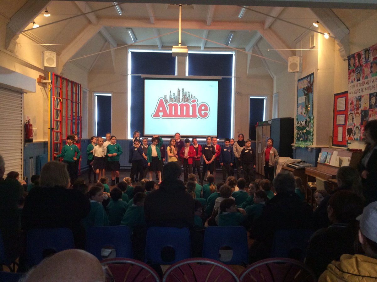 DarwenStJ's tweet photo. Well done, Everyone! WOW! @StPaul_Hoddle @StBarnabasCE @StPeterDarwen @stcuthsdarwen @HolyTrinityVC @AshleighPrimary @Sudell_Primary #sig5 https://t.co/k5O0pZ2nrR