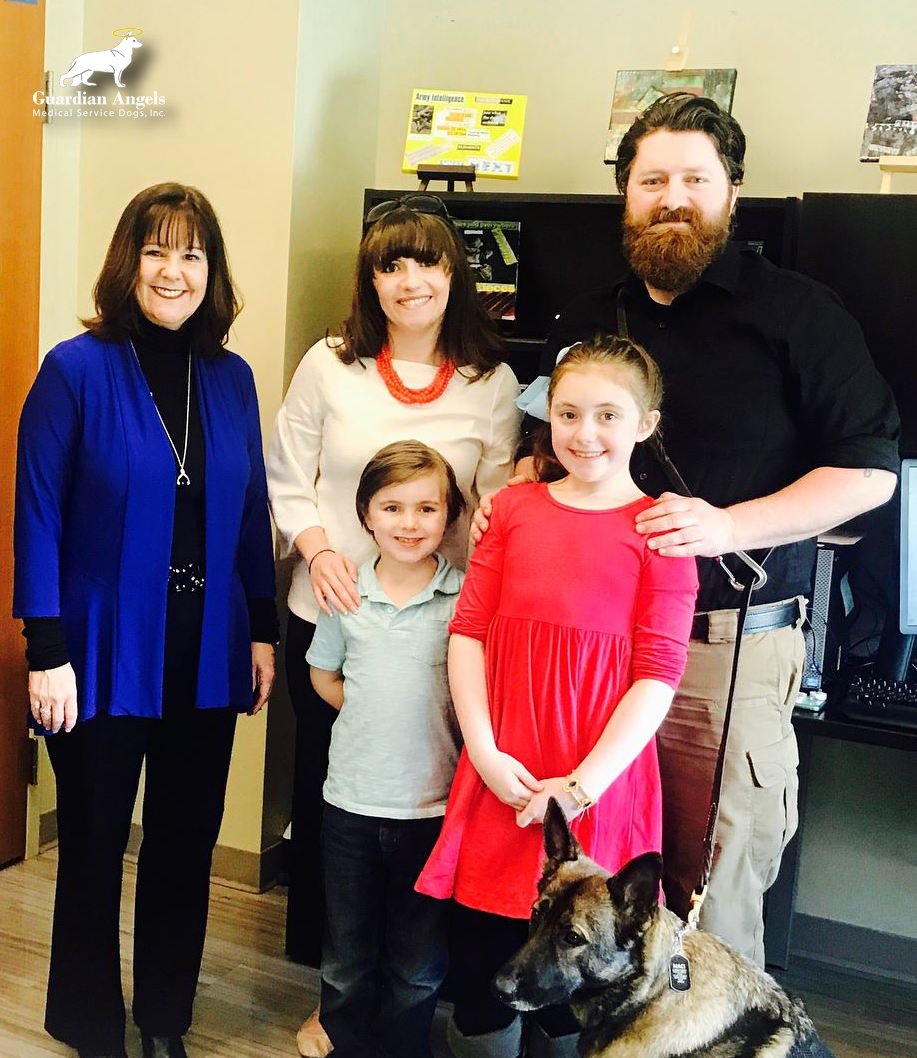 MediServiceDogs's tweet photo. How wonderful!
Recipient, Michael along with his beautiful family and Super #ServiceDog, Maci visited with the Second Lady of the United States, #KarenPence while attending an art therapy program.🐾💙
#Love #Family #GSD #ServiceDogs https://t.co/9DZF58yfEz