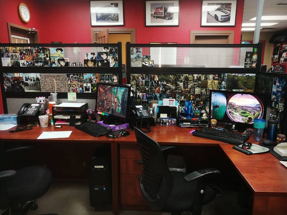 TrimLineDesign1's tweet image. Our #nerdy designers take it upon themselves to make the shop feel like home - or Middle Earth. #lotr #anime #fantasy #harrypotter #naruto #artists #designteam