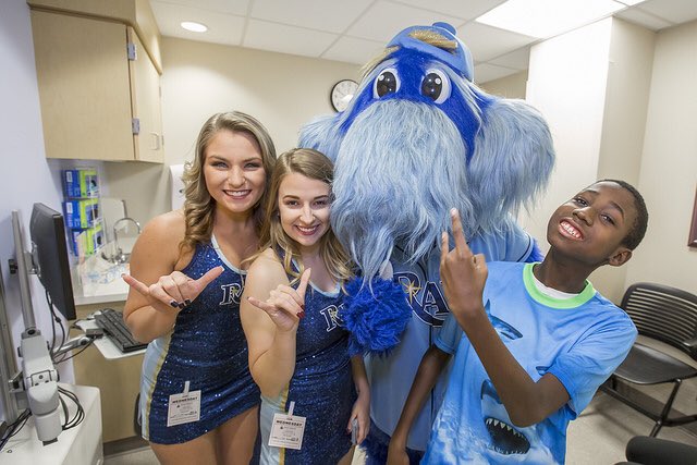 RaysRaymond's tweet photo. What a busy today I had today!

I made some awesome new friends at Johns Hopkins All Children’s Hospital. Look at all of these smiles! 😃 https://t.co/n49kfr5Pw2