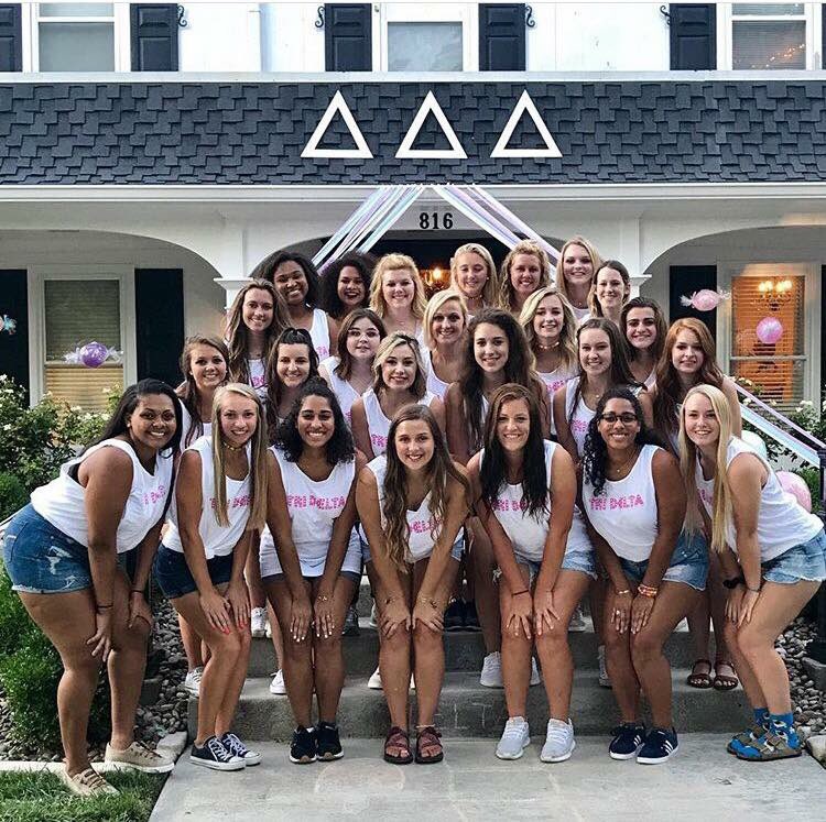 g_chambers98's tweet photo. I joined @lambdaDDD because of these beautiful people and the life long friendships I will have with them 😍❤️#deltasigma18 #bugwpc18 #WhyIJoinedWednesday https://t.co/NcCVW3OjW1