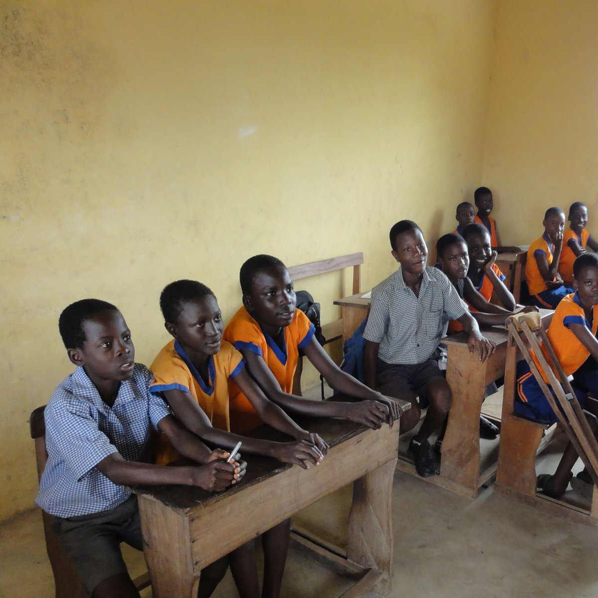 This is a humble classroom in Ghana. There are thousands like it. This school is full of students who are thankful to be sitting at a desk and eager to learn. Together we can empower the next generation with a Christ-centered education, will you join us? buff.ly/2FM4pjP