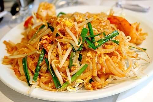 OrderUpNorman's tweet photo. We've got some delightful news to help brighten up your day!
@ThaiDelight2 is NOW on OrderUp! That's right! Thai AND Sushi DELIVERED! 🍛🍣
#OrderUpDelivery https://t.co/UO6XKWvfSW