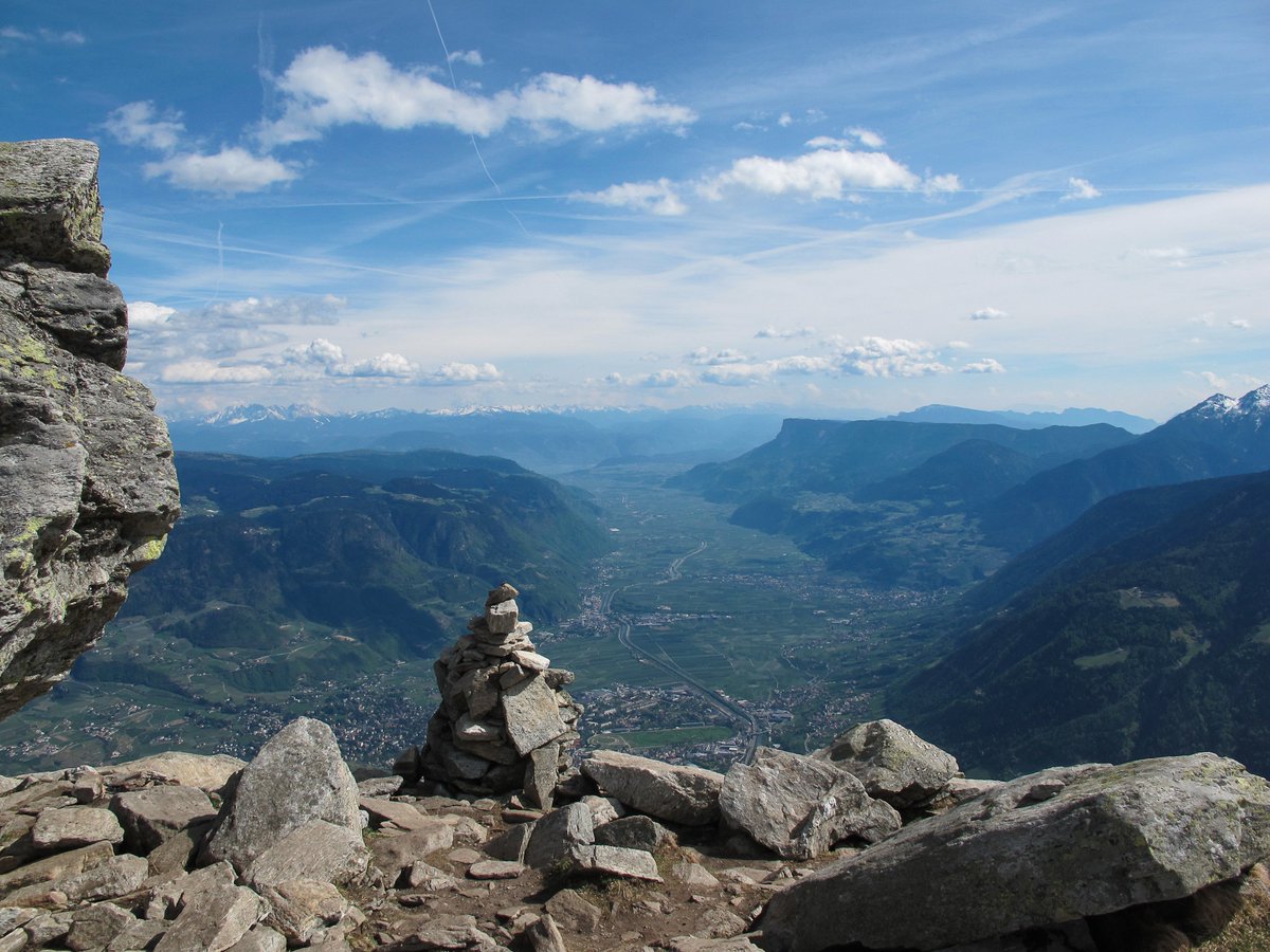 reiserauschen's tweet photo. Der nächste Urlaub in #Südtirol kommt näher. Nach schönen Wanderungen u.a. zur #Mutspitze und den #StoanernenMandln im letzten Jahr: Welche Mountainbiketouren oder Wanderungen könnt ihr noch empfehlen? Gerne etwas anspruchsvollerer Natur... :) @suedtirol_info https://t.co/layajg1RkD