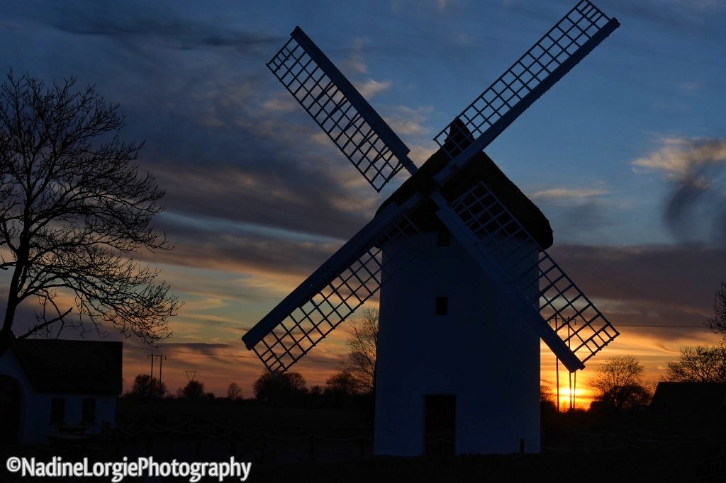 Windmill Sunset @StormHour @WizardWeather @roscommonie @TourismIreland @DiscoverIreland @BestSunsetPhoto #ElphinWindmill #photography # #WednesdayMotivation #Sunset #Ireland #architecture