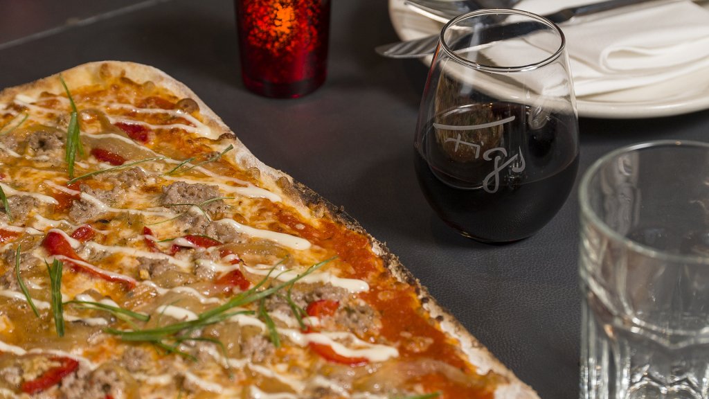 Atwood_Adrian's tweet photo. Food + Beverage Photography https://t.co/14UyHGXrzh https://t.co/lECmeHx3qT