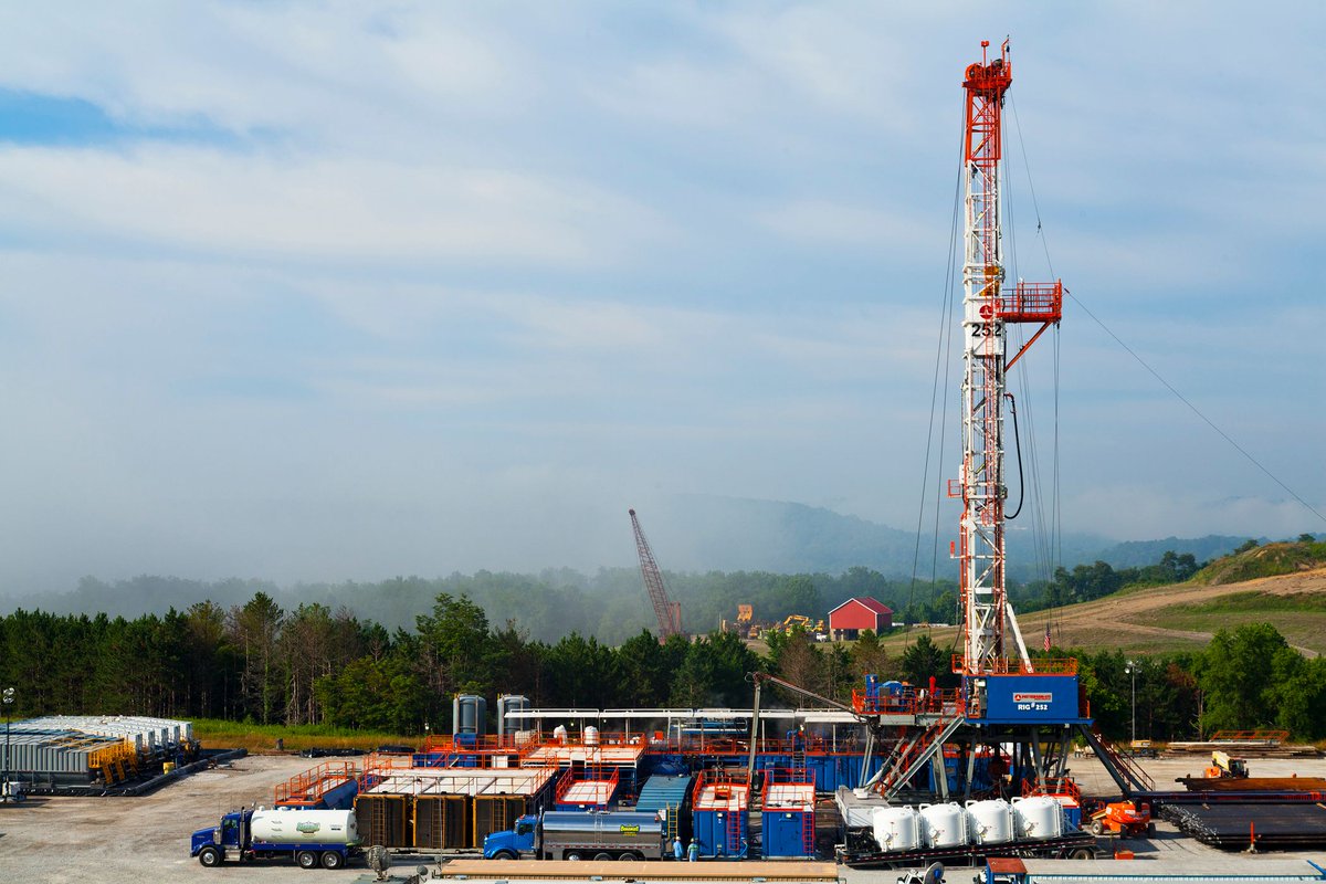 OAG360's tweet photo. #CardinalEnergy, Now with #Apache’s Conventional Light #Oil Assets, #Produces 21 #MBOEPD in #Q4 #2017 https://t.co/jrv4NyLAB1 https://t.co/fpMWAupoU3