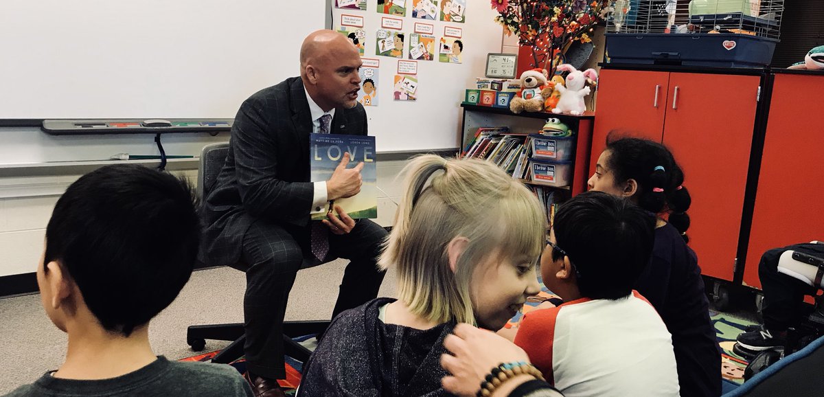 MsMancini_'s tweet image. Thank you @room8msro for letting me come and observe your wonderful class today! #secretreader