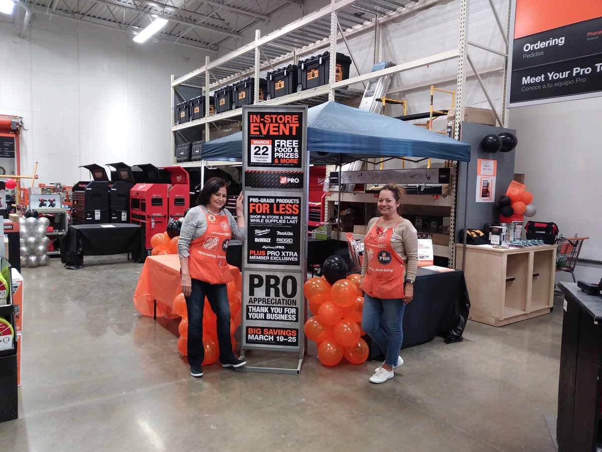 pt_bfloborn's tweet photo. Look out 165...6951(The Mighty Sun City Center) is ready for an awesome Pro Appreciation Event.
@HD_TonyD @marcialrod165 @marlaina_smith @thd_alex 
@SunCity_6951 https://t.co/yWvJuazsBr