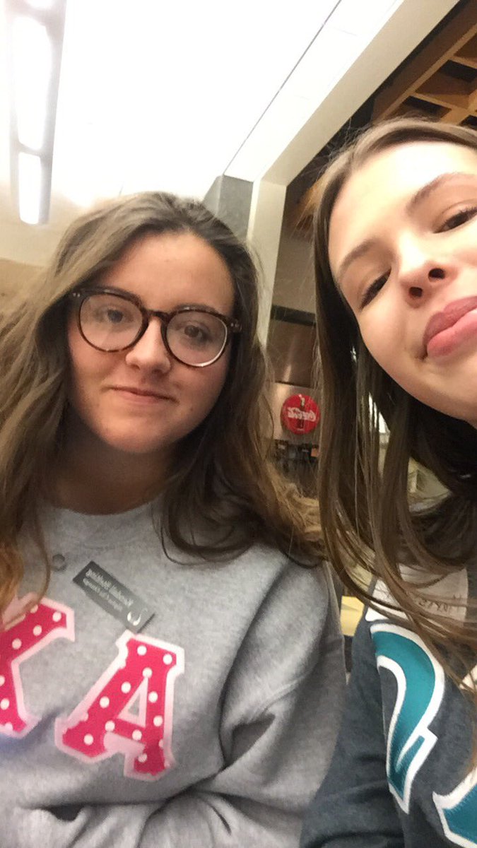 mneumer25's tweet photo. #WhyIJoinedWednesday because Kendall convinced me this is my home away from home and I’ve made the best friends and family here #BUGWPC18 #AlphaDeltaZeta18 https://t.co/1N5K40XALu