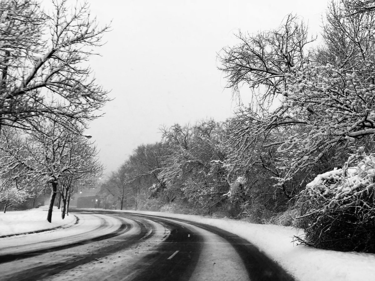 HughE_Dillon's tweet photo. #cbs3philly MLK Drive #Noreaster4 https://t.co/nqEzZ5jEBw