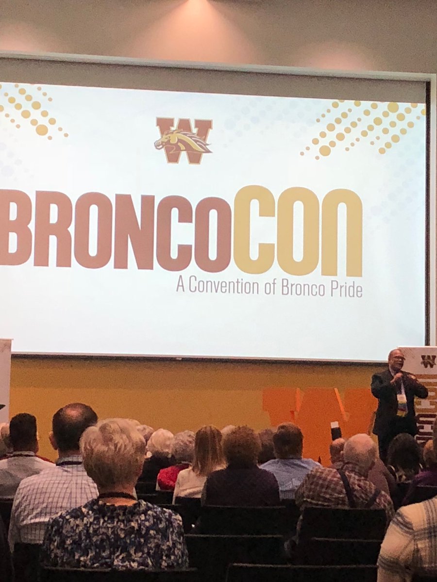 kinzytg's tweet photo. @Pres_Montgomery kicks off #BroncoCon, so much happening at @WesternMichU @MyWMU https://t.co/82n1whVV8h