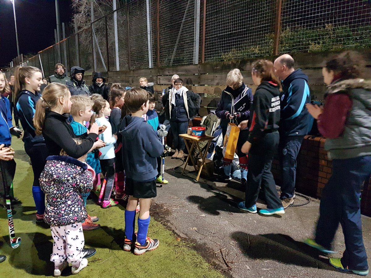 NorthNottsHC's tweet photo. Our fabulous junior head coach Tracy Harris had her final session with the little ones tonight! We really can't thank her enough for the years of dedication she's put into the junior side, and the club! ππ #hockeyfamily #coachingthenextgeneration https://t.co/CMgB1HfWx3
