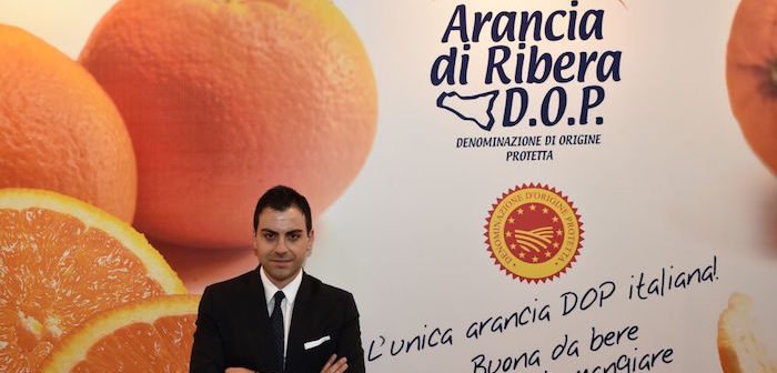 Nuova annata con il vento in poppa per la Parlapiano Fruit di Ribera (Agrigento). Domani si ultimi invii di #arance che chiudono una stagione ancora una volta più che positiva per l’arancia di Ribera Dop. corriereortofrutticolo.it/2018/03/21/par… #citrus #sicilia <a href="/DopRibera/">Arancia Ribera Dop</a>